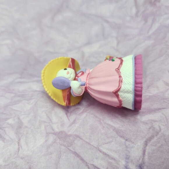 1994 Hallmark Vintage Keepsake Ornament "Springtime Bonnets Series 2" Collectibl - Picture 4 of 9